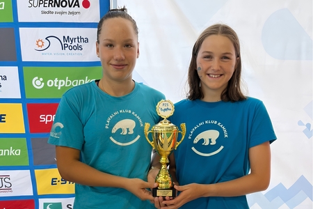 Kamniški plavalci prejeli številna odličja na državnem prvenstvu Slovenije 2026 v Kranju .jpg